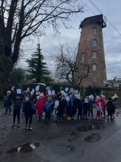 Year 1 enjoyed a muddy walk to Willaston Windmill this morning as part of our Local Area topic. We did some fantastic fieldwork along the way and we were lucky enough to see a local farmer and his dogs herding the sheep. On the way back we went to the village green to see the mill stone. Well done for all your hard work Year 1!